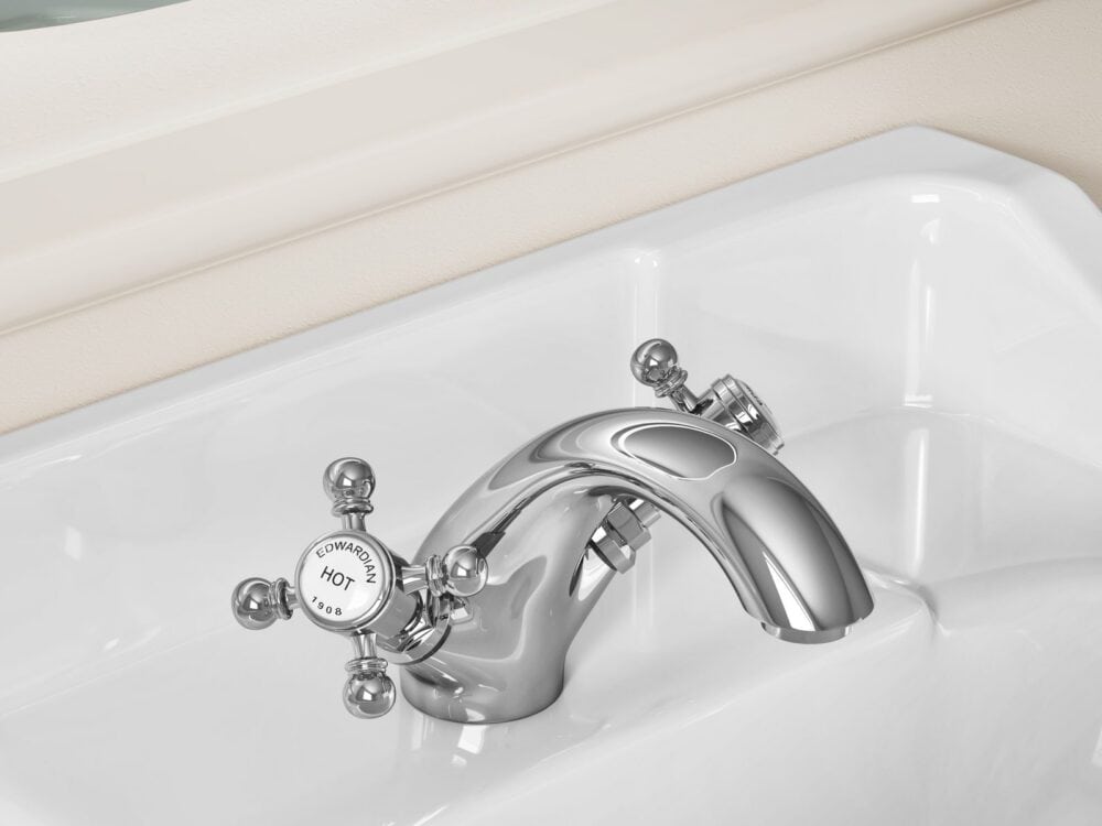 MyLife Heir traditional basin mono in a bathroom setting